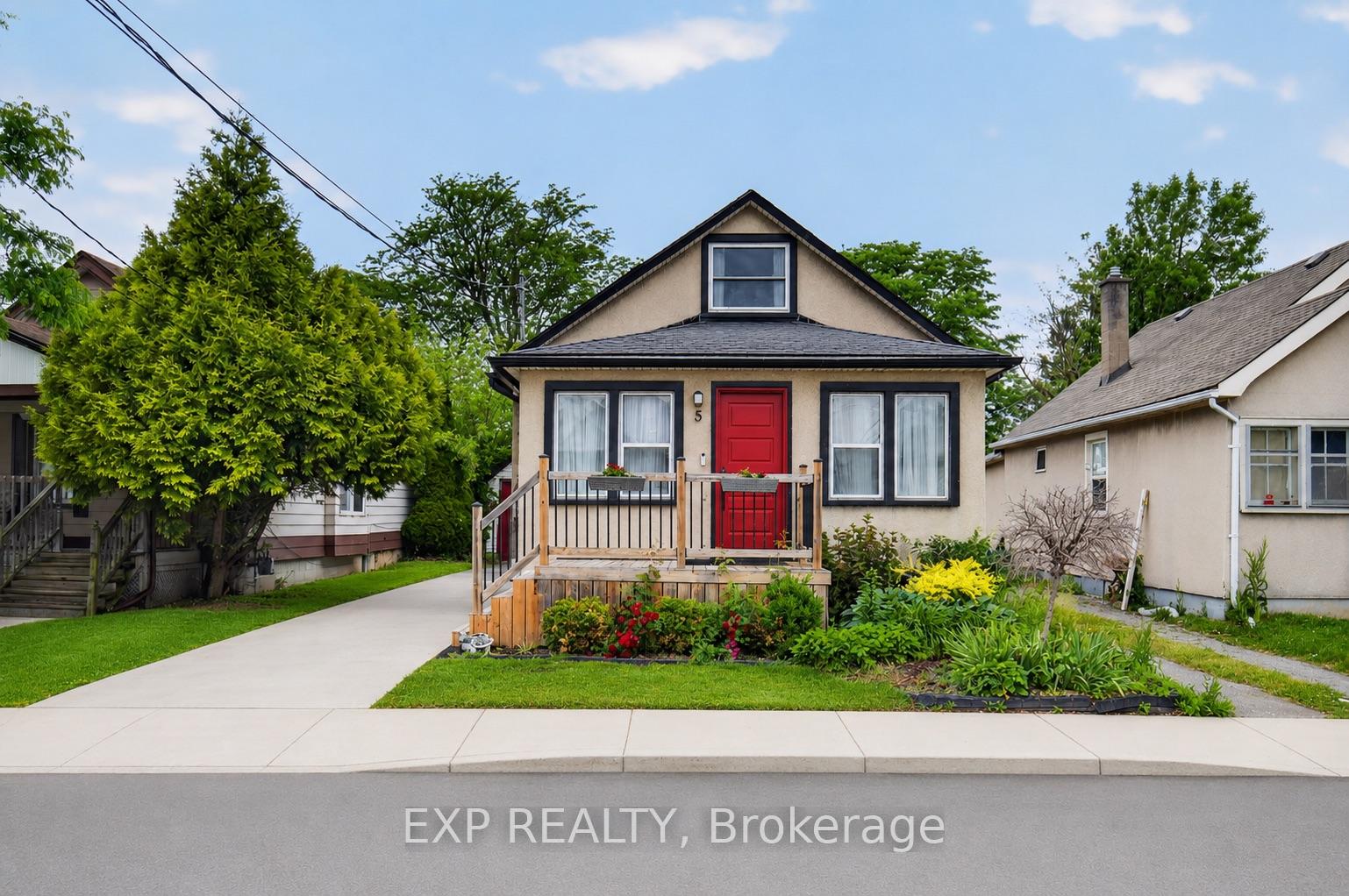 5 Elberta Street, St. Catharines, ON L2M 5M4