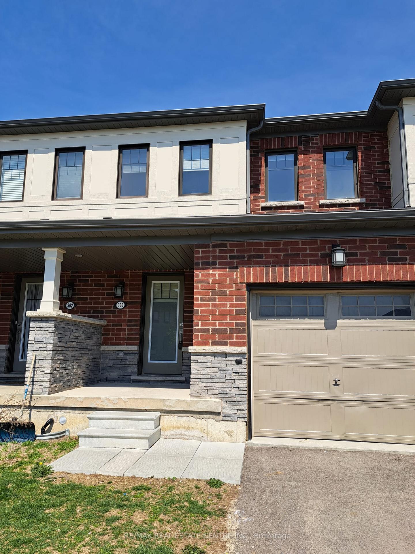 300 Bedrock Road, Hamilton, ON L8J 0M4