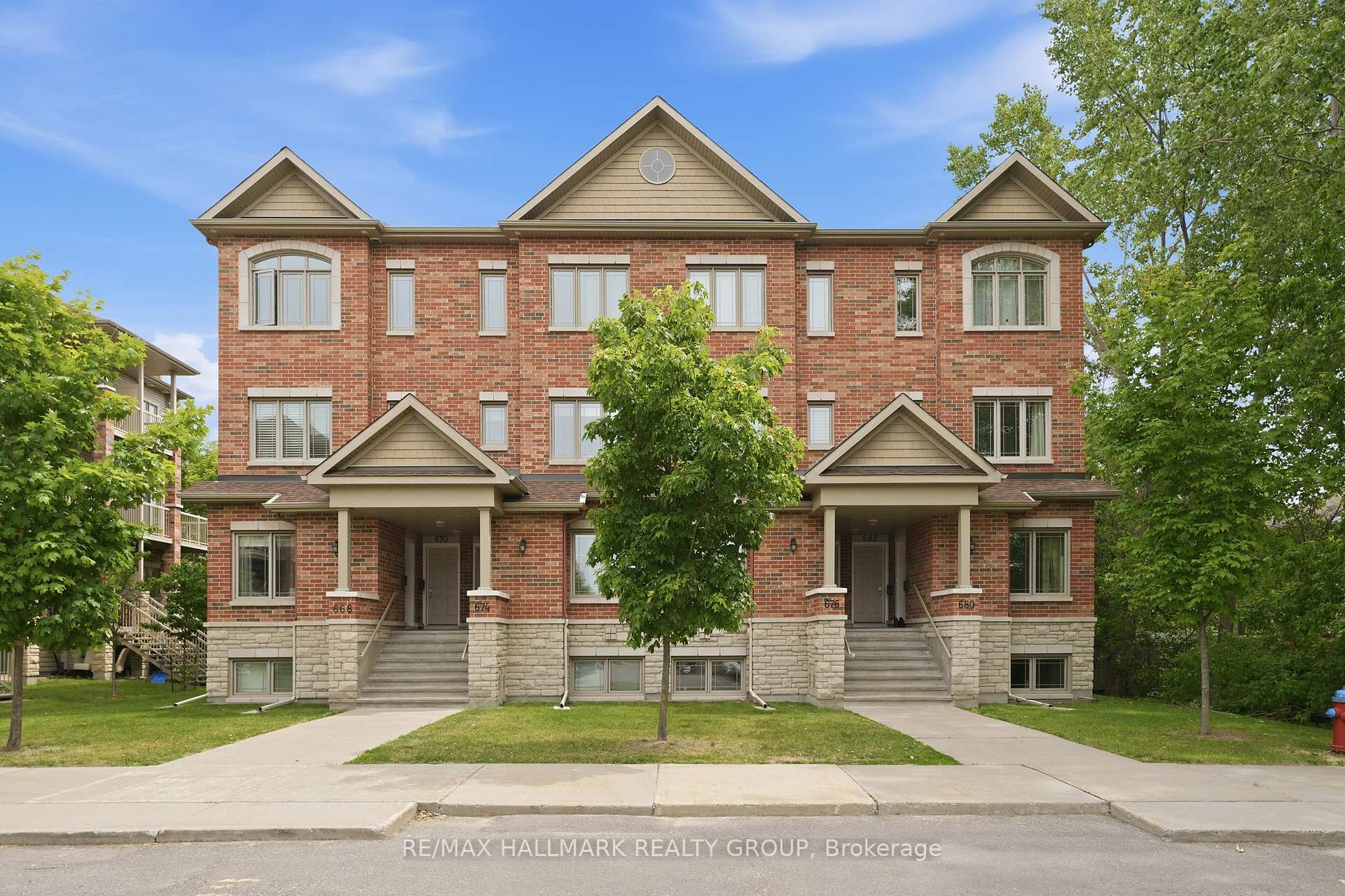 670 Danaca Private, Overbrook - Castleheights and Area, ON K1K 2V7