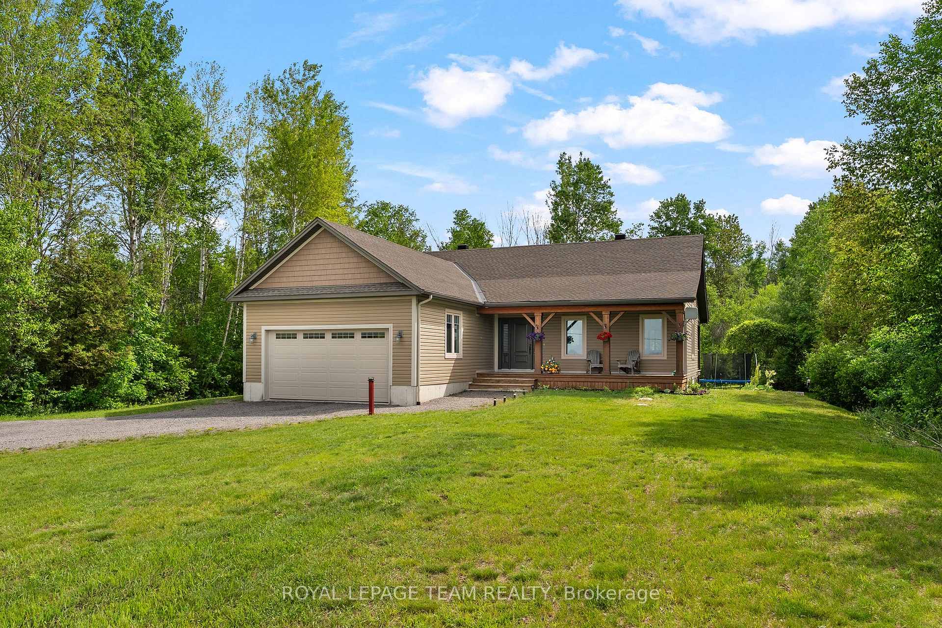 175 Boundary Road E, North Dundas, ON K0E 1S0
