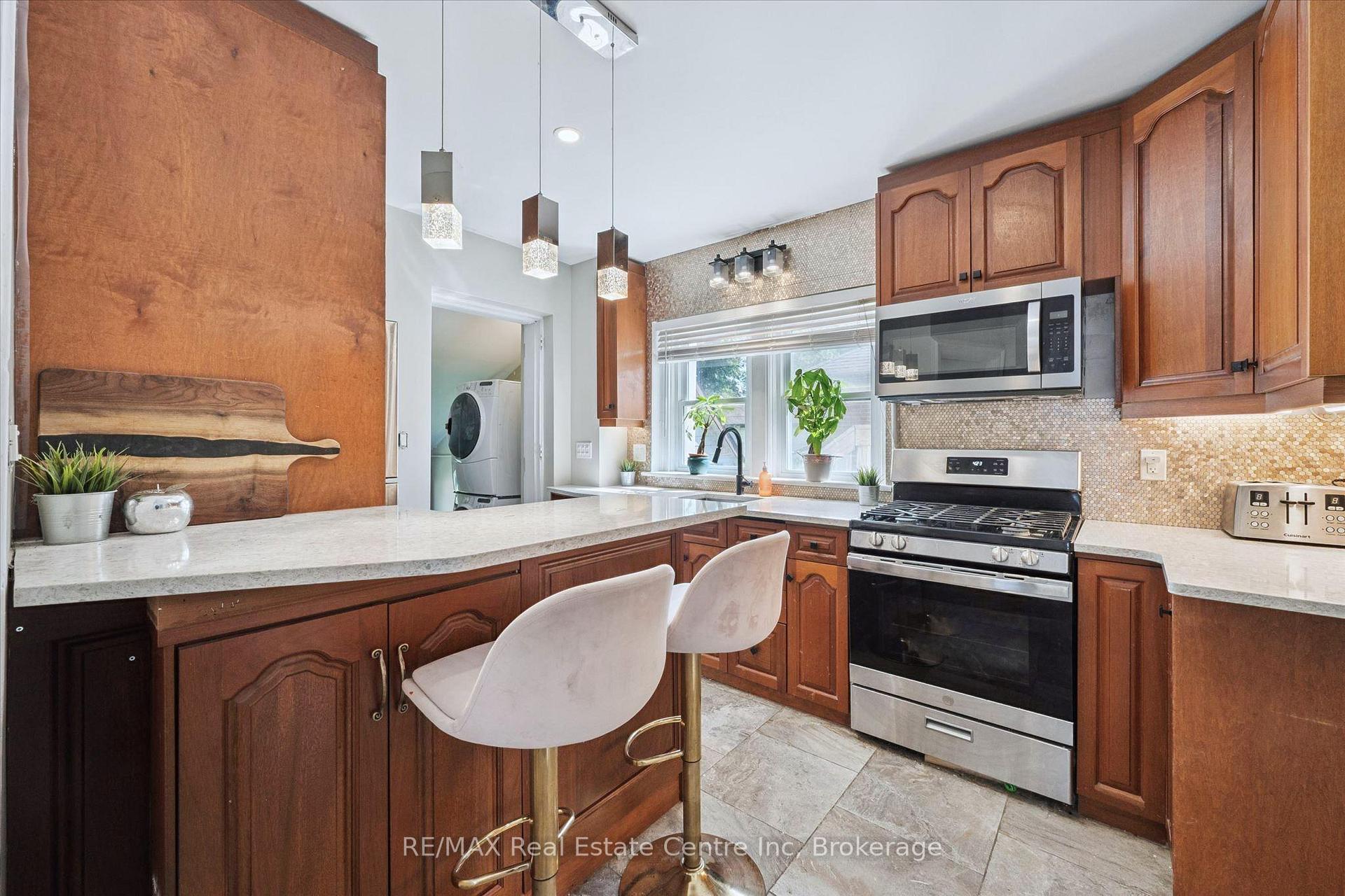 314 PAISLEY Road, Guelph, ON N1H 2P9