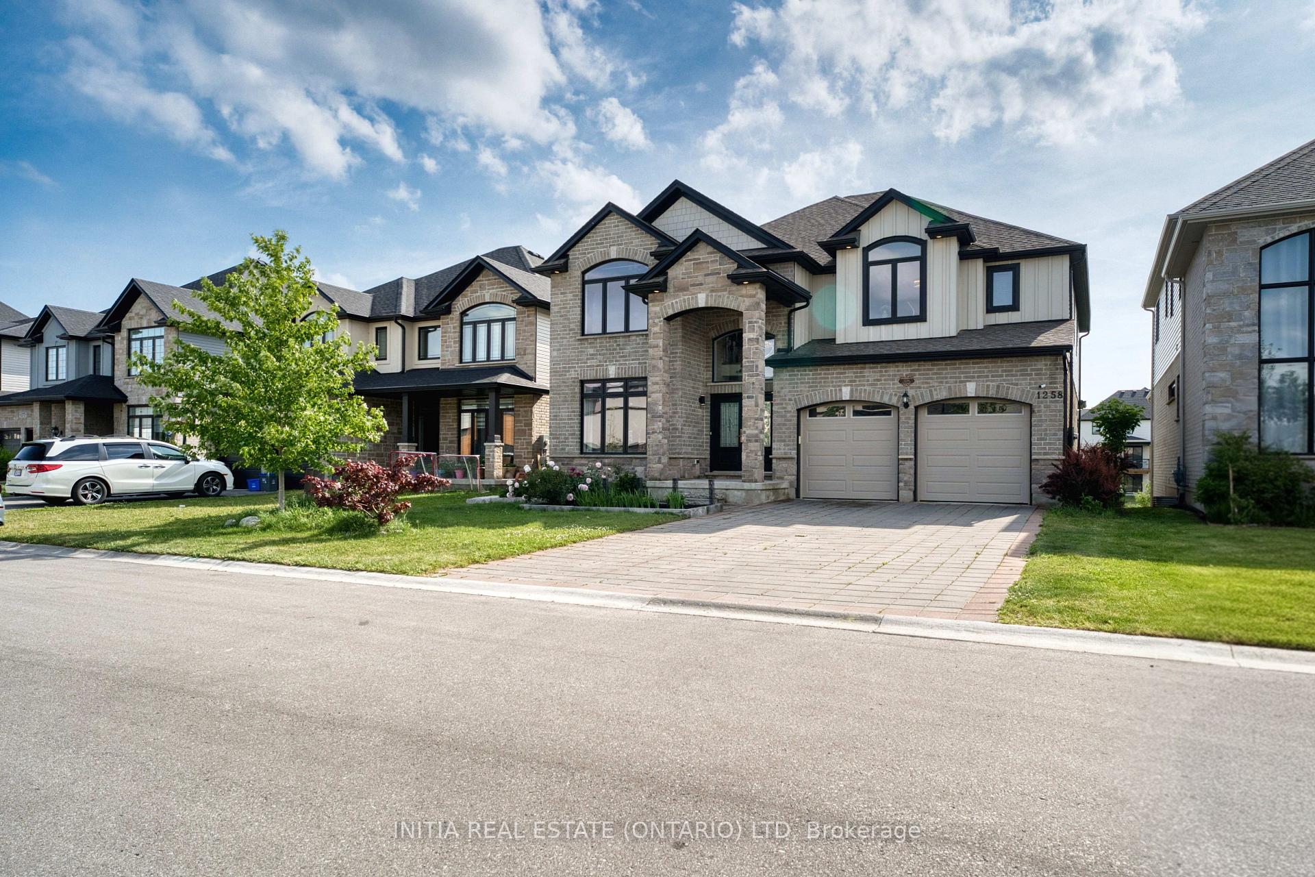1258 Silverfox Drive, London North, ON N6G 0V8