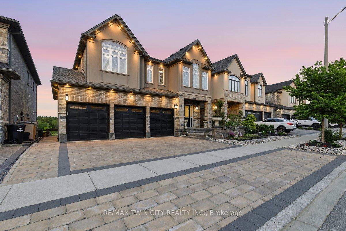 550 Brittania Crescent, Kitchener, ON N2R 0B1