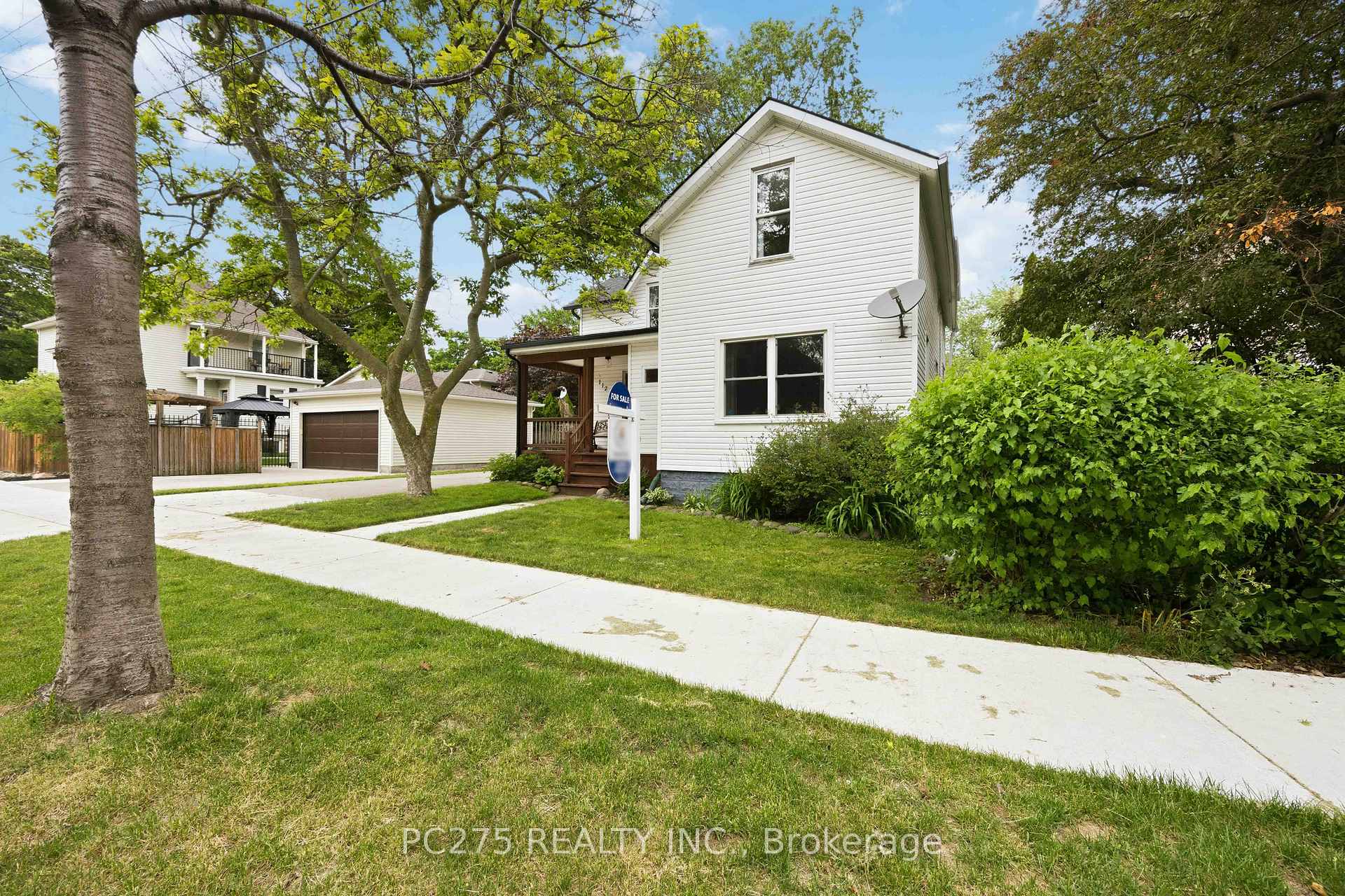 112 Essex Street, Sarnia, ON N7T 4R7