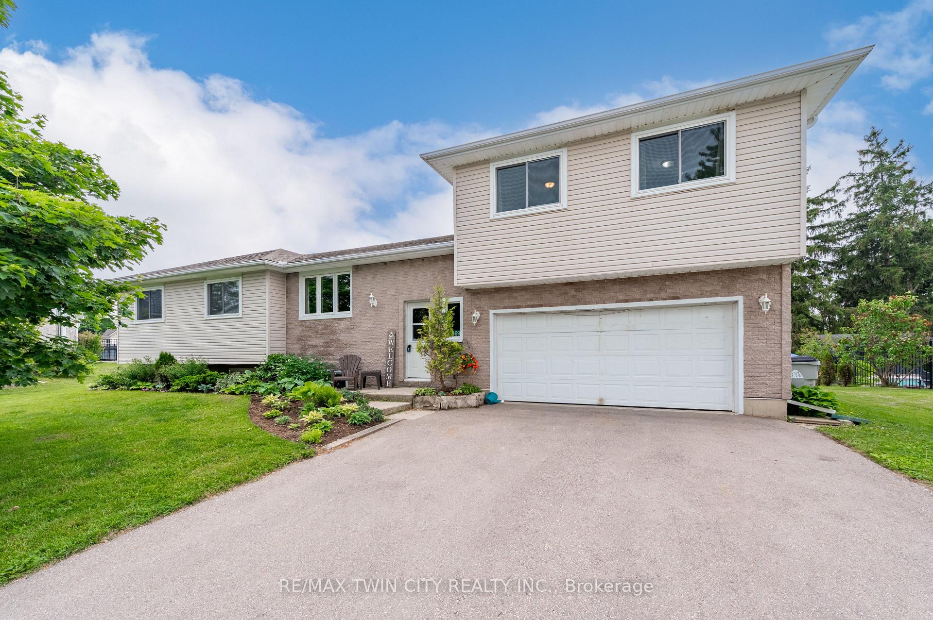 2069 WENDELL Court, Perth East, ON N0B 2T0
