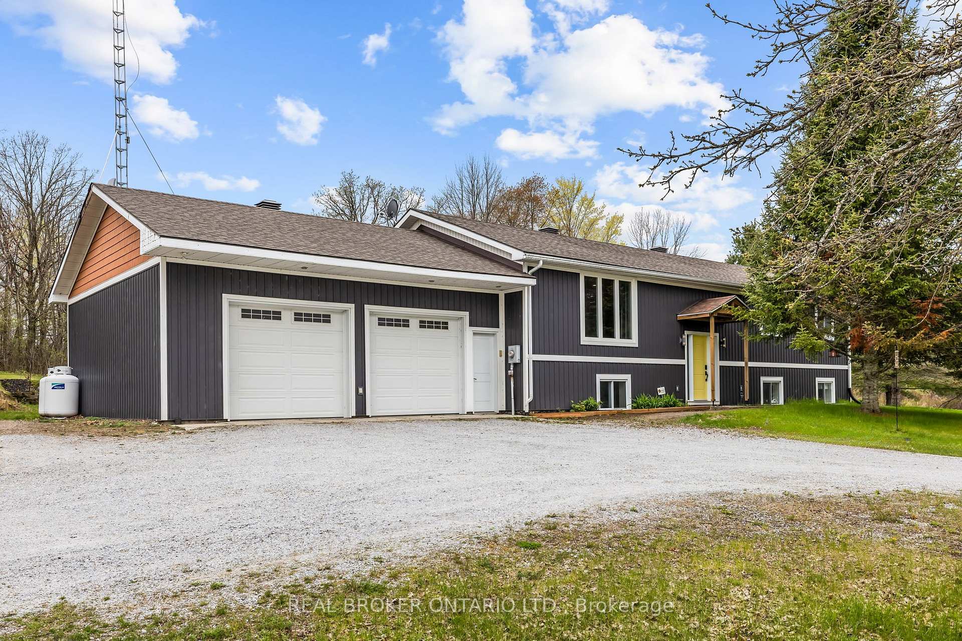 462 Anglican Church Road, Tay Valley, ON K7H 3C6