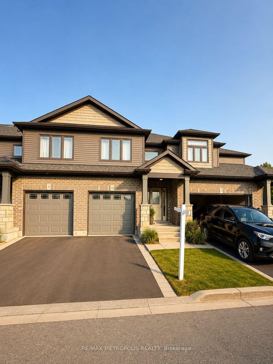 20 Lawson Street 14, East Luther Grand Valley, ON L9W 7P1