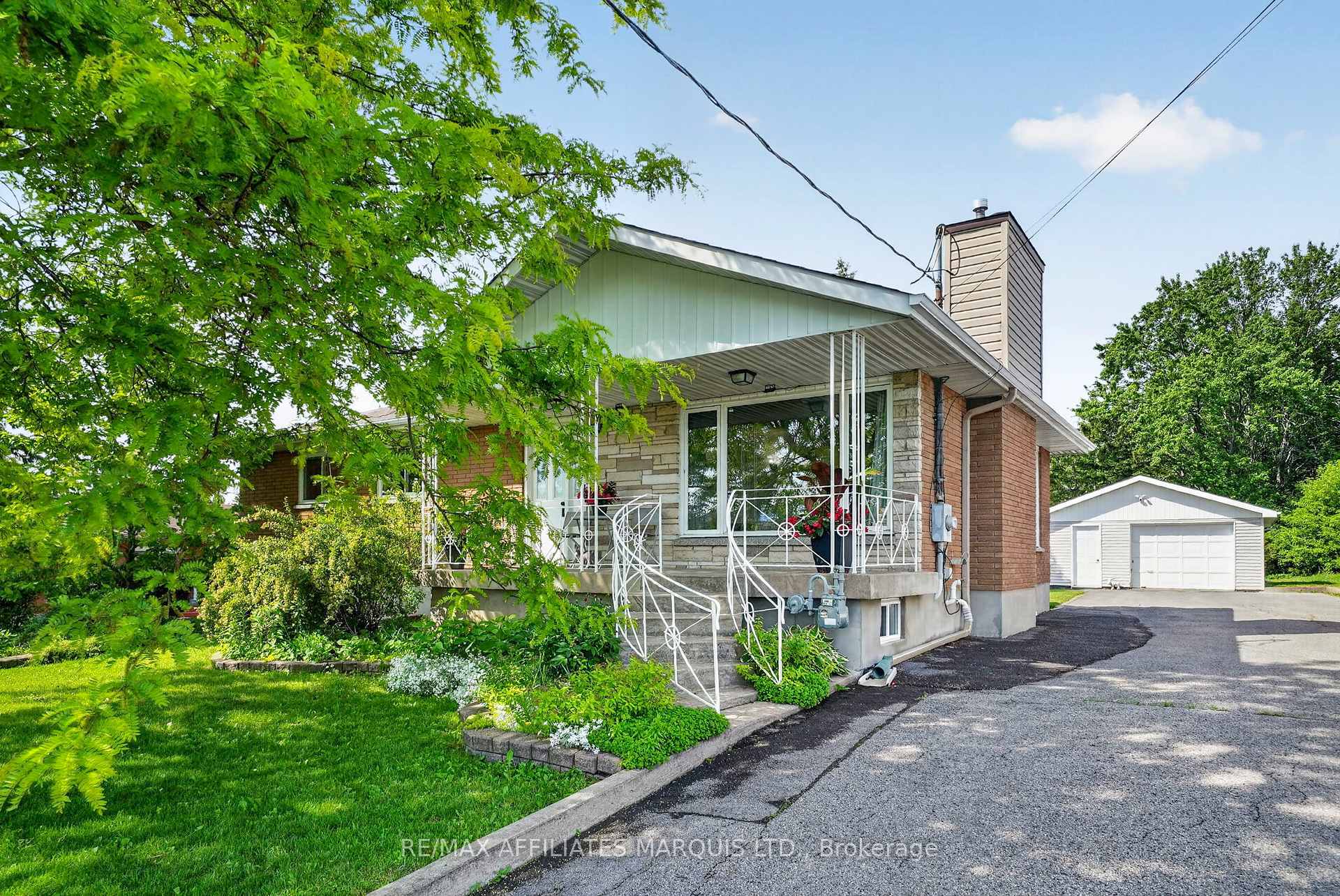 2706 Ross Avenue, Cornwall, ON K6K 1E5