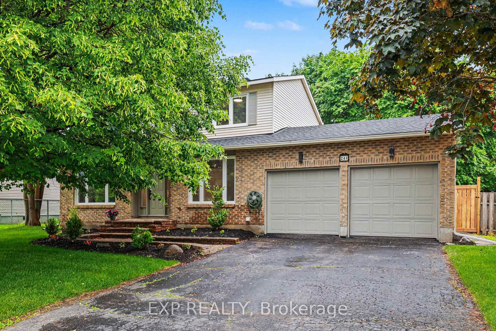 241 Anglehart Avenue, Orleans - Cumberland and Area, ON K1E 2V7