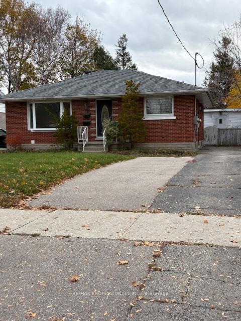 139 Byron Avenue Lower, Kitchener, ON N2C 1Z7