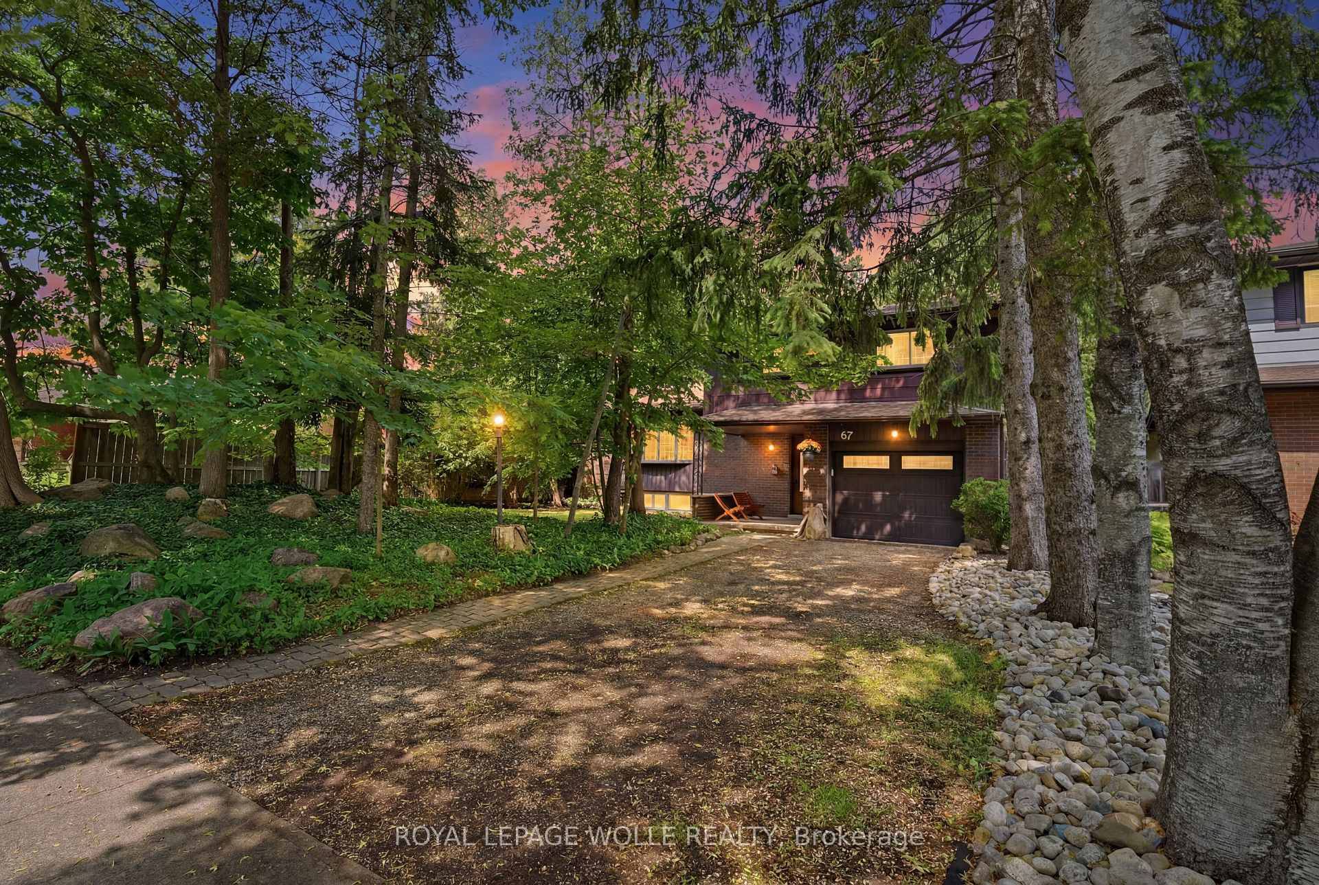 67 Longwood Drive, Waterloo, ON N2L 4B6