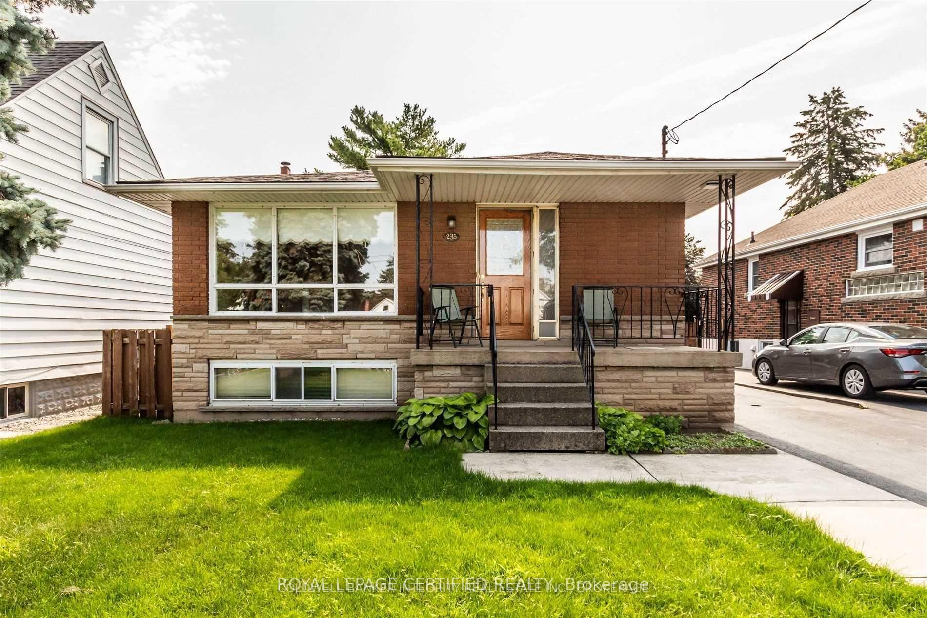 235 Walter Avenue S, Hamilton, ON L8K 3L3