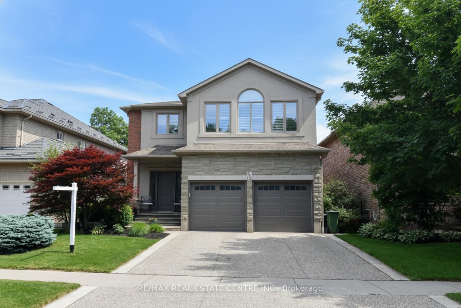 227 Valridge Drive, Hamilton, ON L9G 5C5