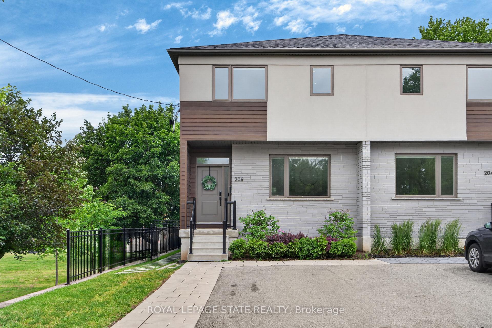 206 Canada Street, Hamilton, ON L8P 1P6