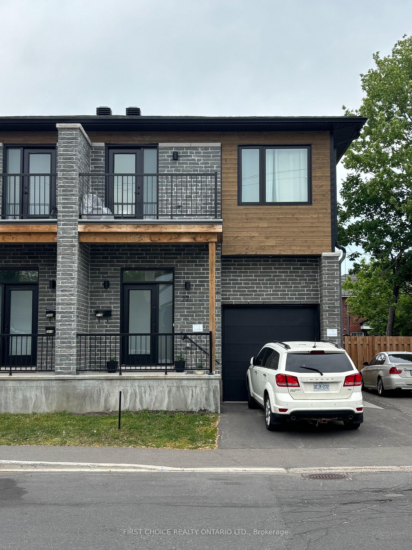 271 Queen Mary Street, Overbrook - Castleheights and Area, ON K1K 1X1