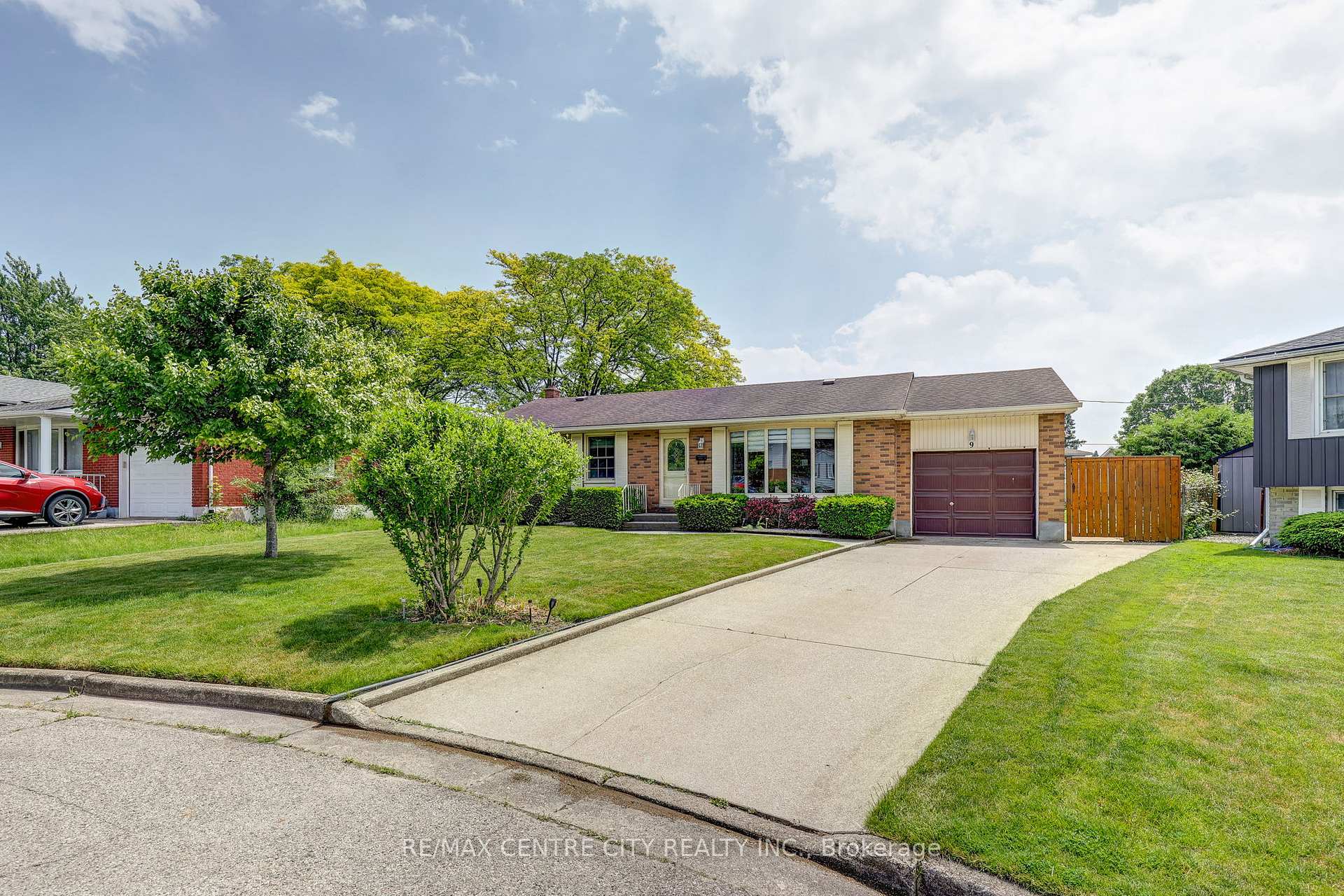 9 Northwood Place, St. Thomas, ON N5P 3X3