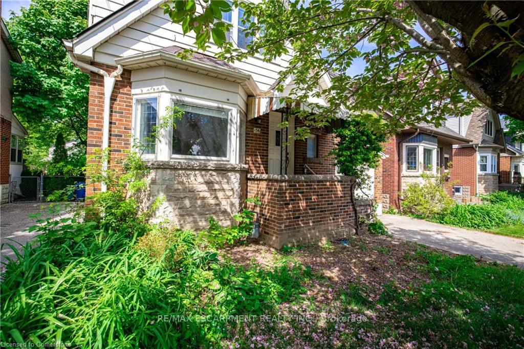 136 Glen Road, Hamilton, ON L8S 3M9