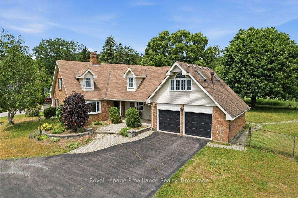 218 Lock Road, Quinte West, ON K8V 5P6