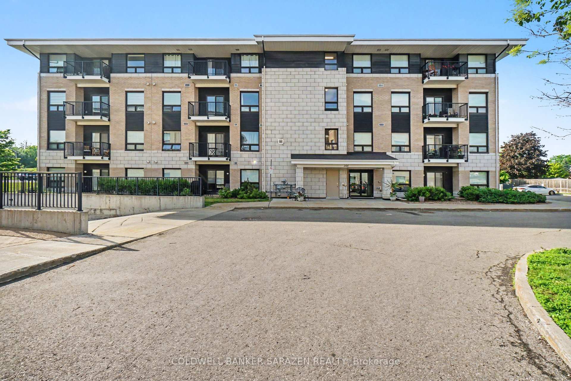250 Winterfell Private 303, Hunt Club - South Keys and Area, ON K1G 4J1