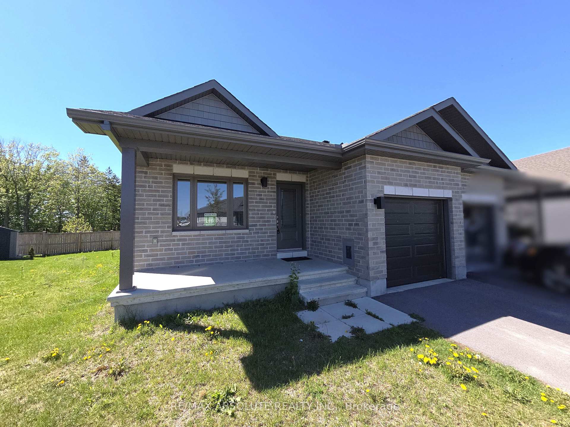 15 Seabert Drive, Arnprior, ON K7S 0H9