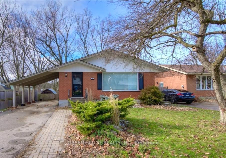 199 Dixie Crescent, Waterloo, ON N2J 3K9