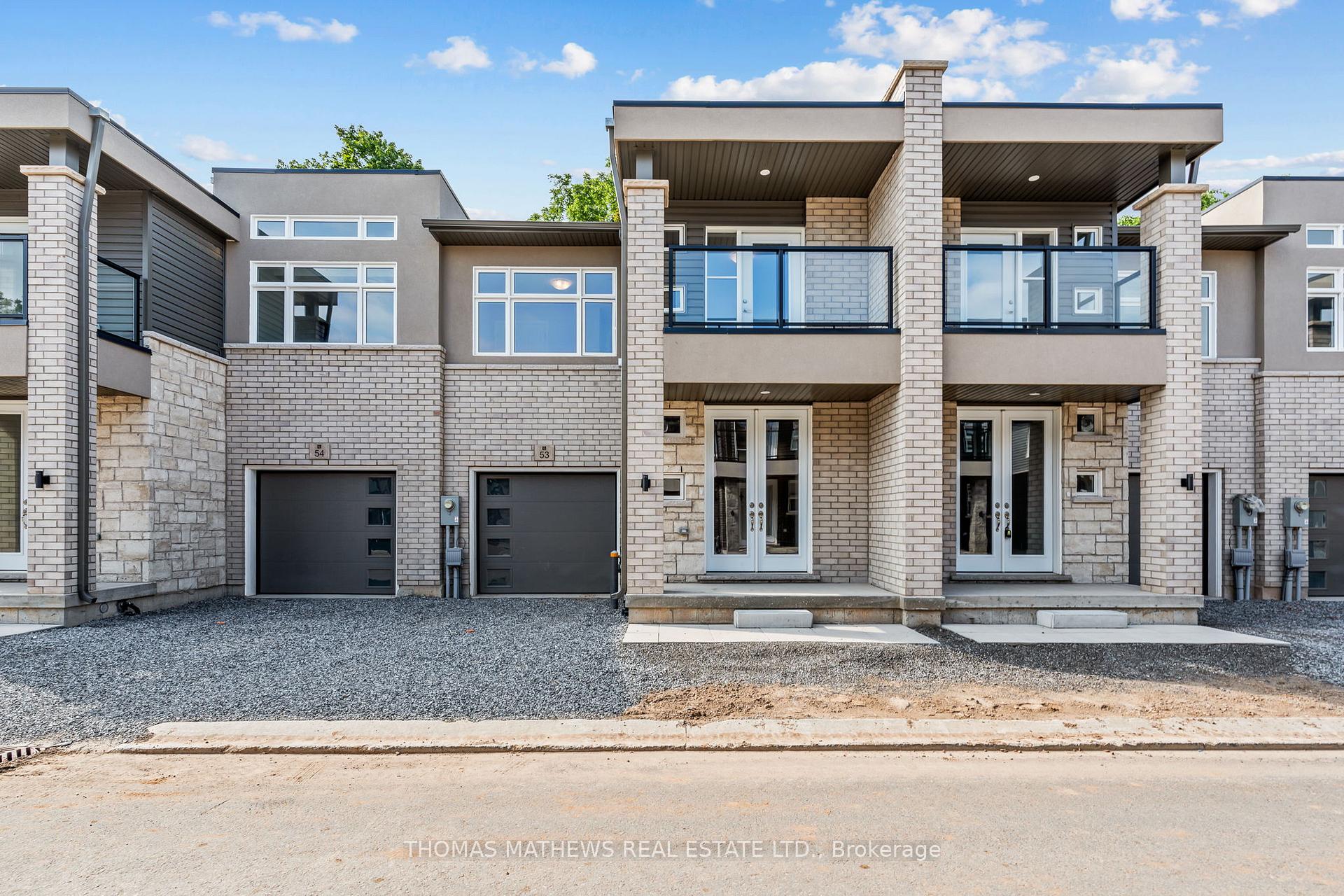 5672 Dorchester Road #53, Niagara Falls, ON L2G 4Y8