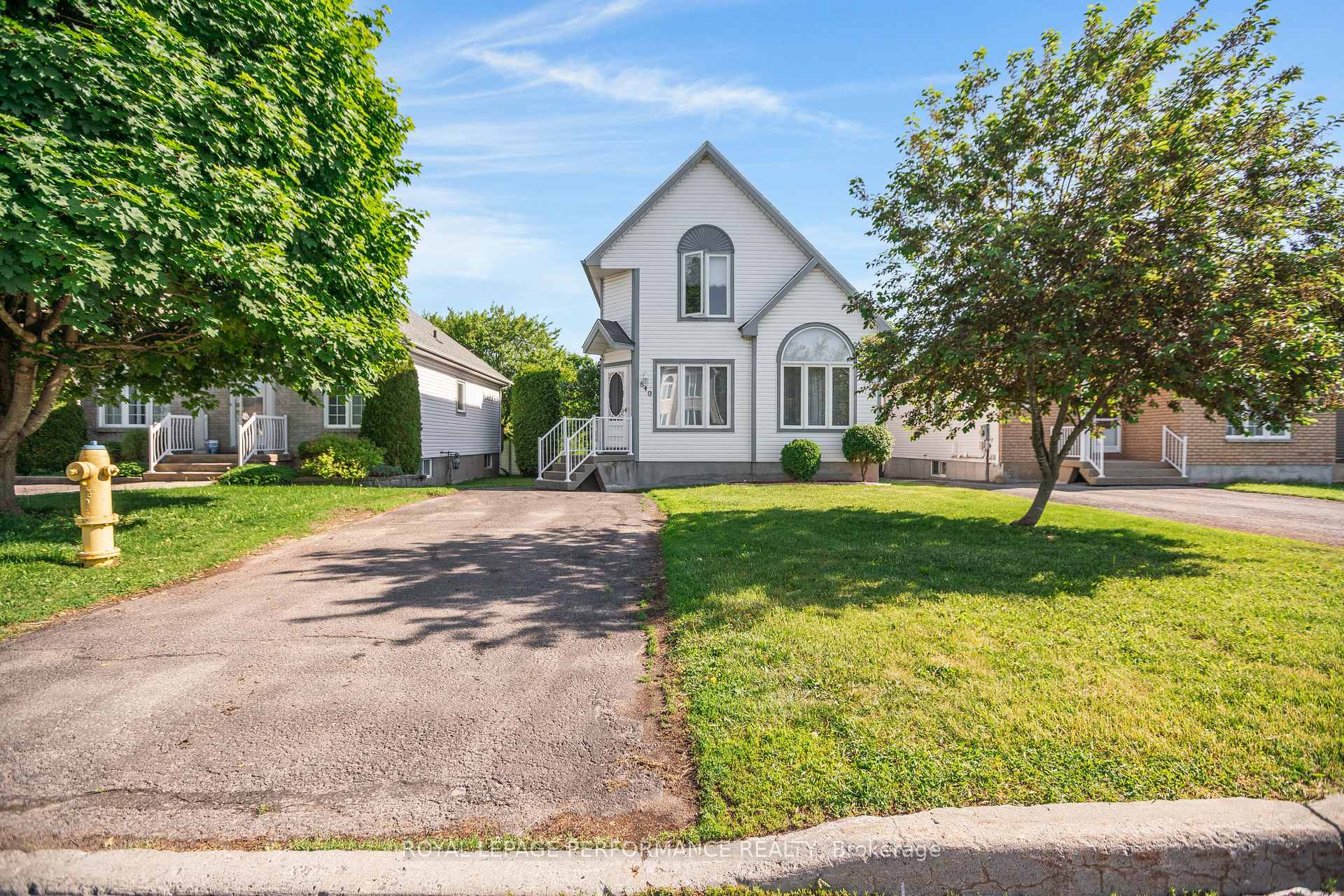 849 Pilon Street, Hawkesbury, ON K6A 3P8
