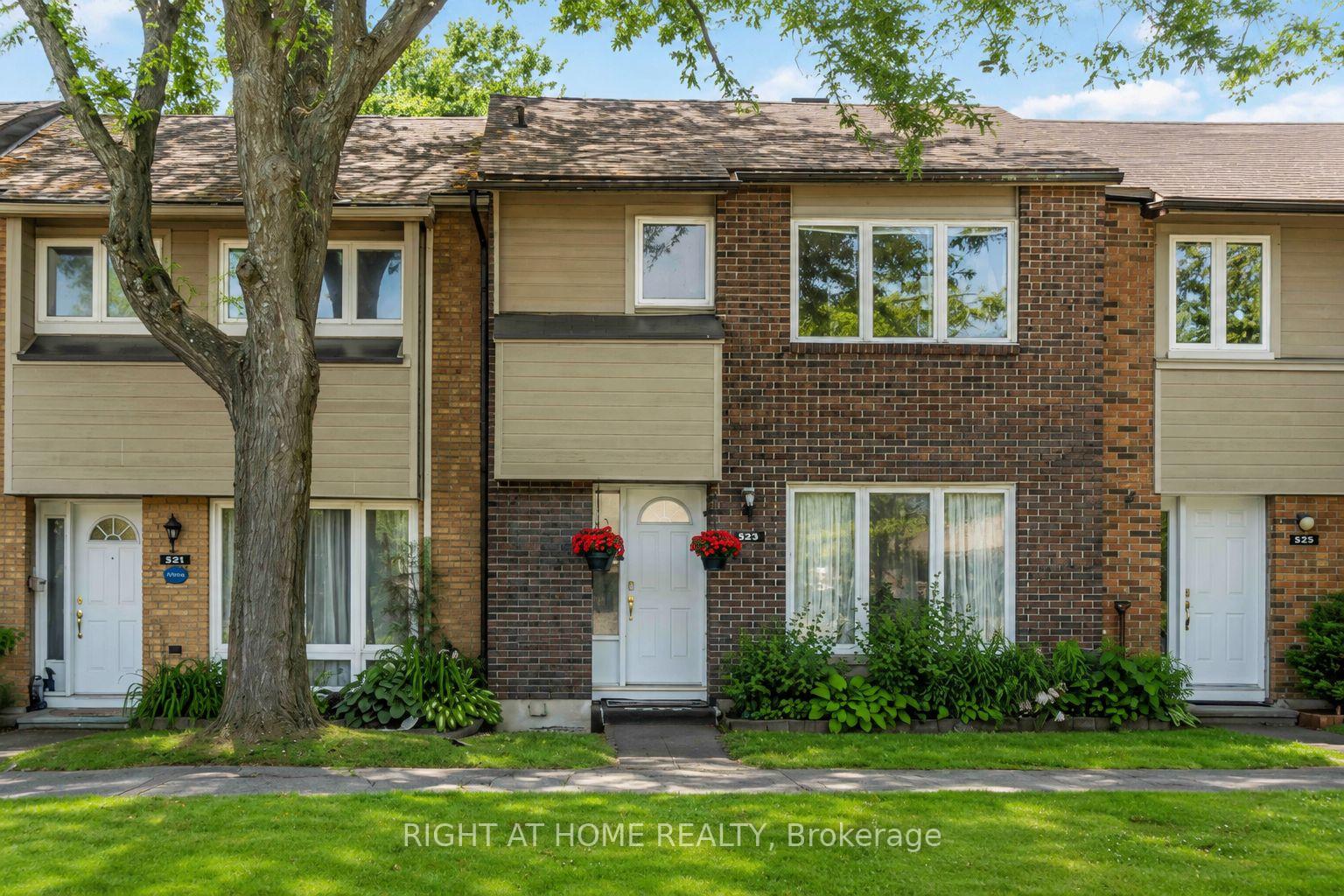 21 Midland Crescent 3, South of Baseline to Knoxdale, ON K2H 8P6