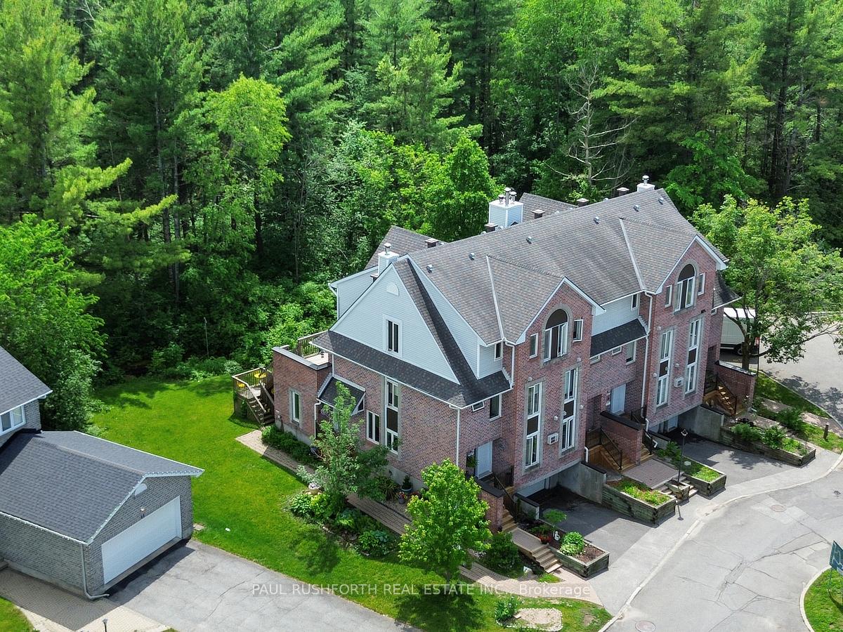 1 Timberview Way 6, Bells Corners and South to Fallowfield, ON K2H 9M7
