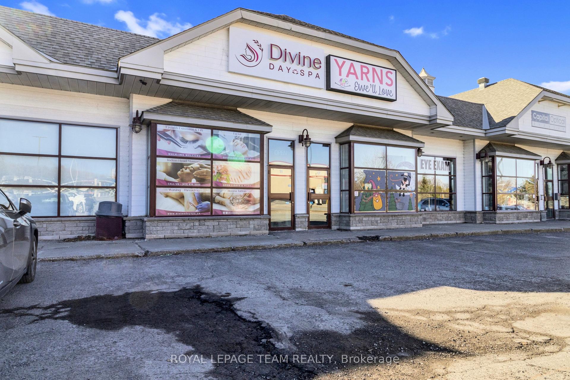 474 Hazeldean Road, Kanata, ON K2L 4E5