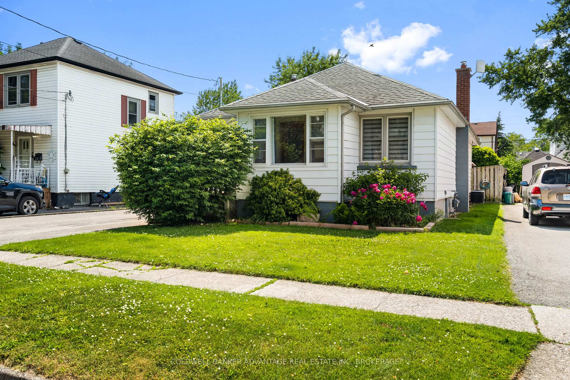 25 Lyons Avenue, Welland, ON L3B 1L8