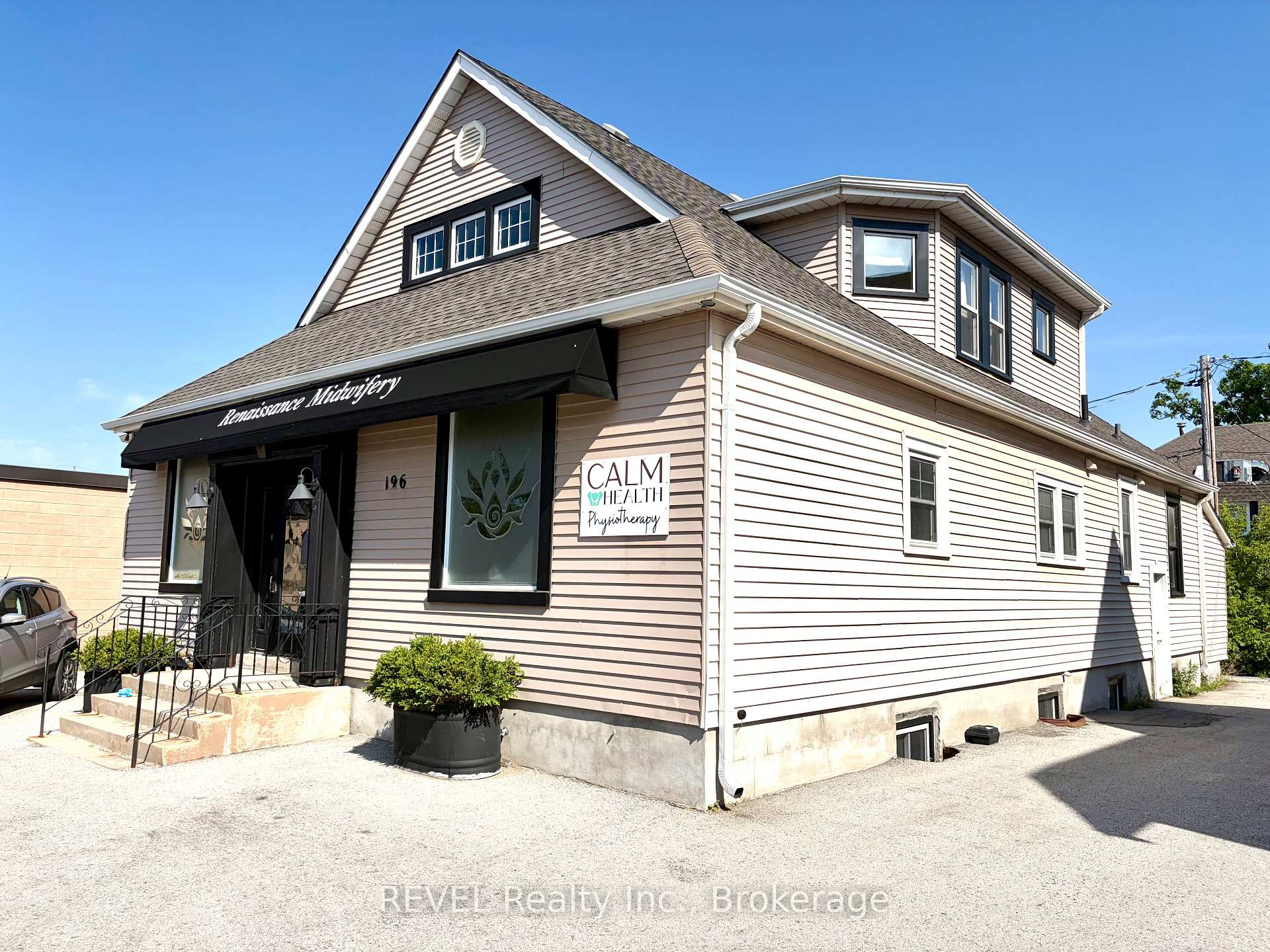 196 East Main Street, Welland, ON L3B 3W8