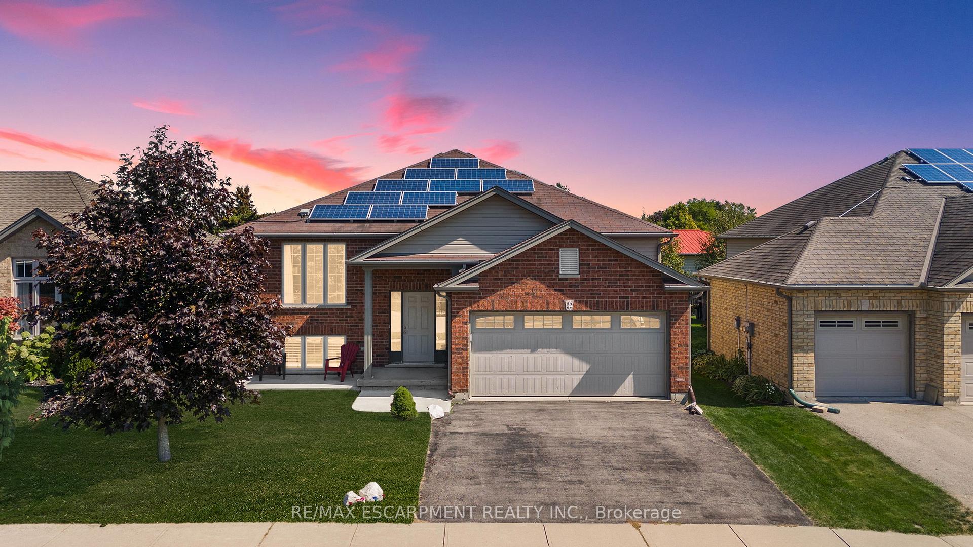 92 White Water Drive, Norfolk, ON N0A 1N9