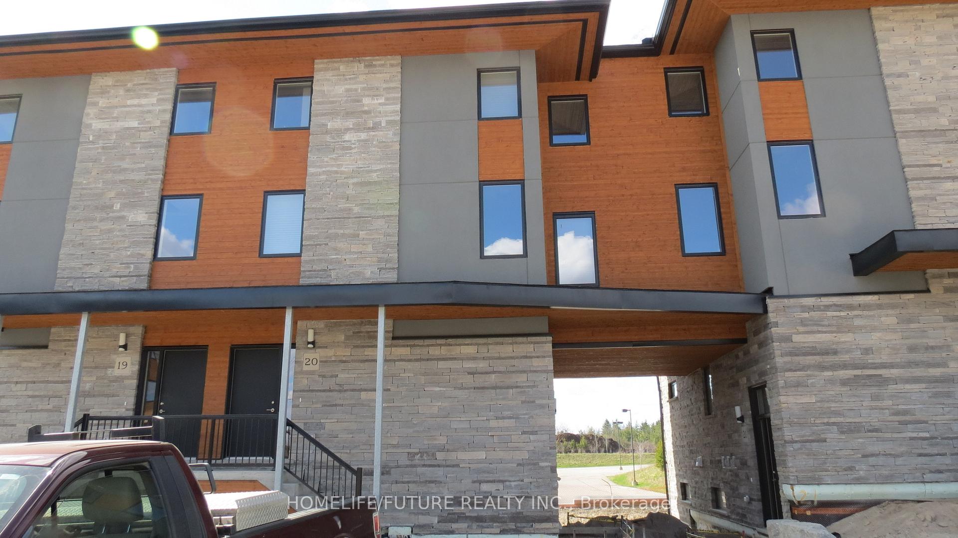 32 Arkell Road 18, Guelph, ON N1L 0L4