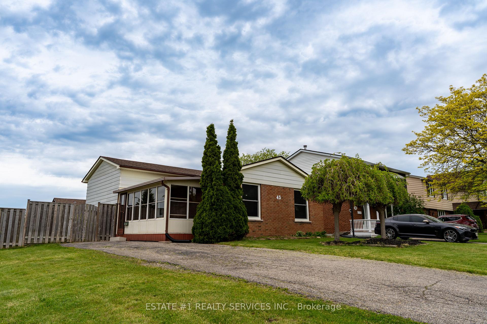 43 Dyer Street, St. Thomas, ON N5R 5K2