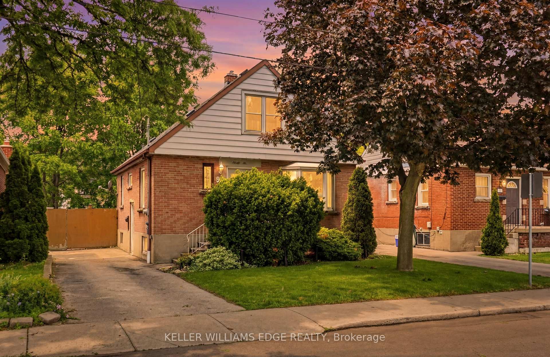 96 East 27th Street, Hamilton, ON L8V 3G1
