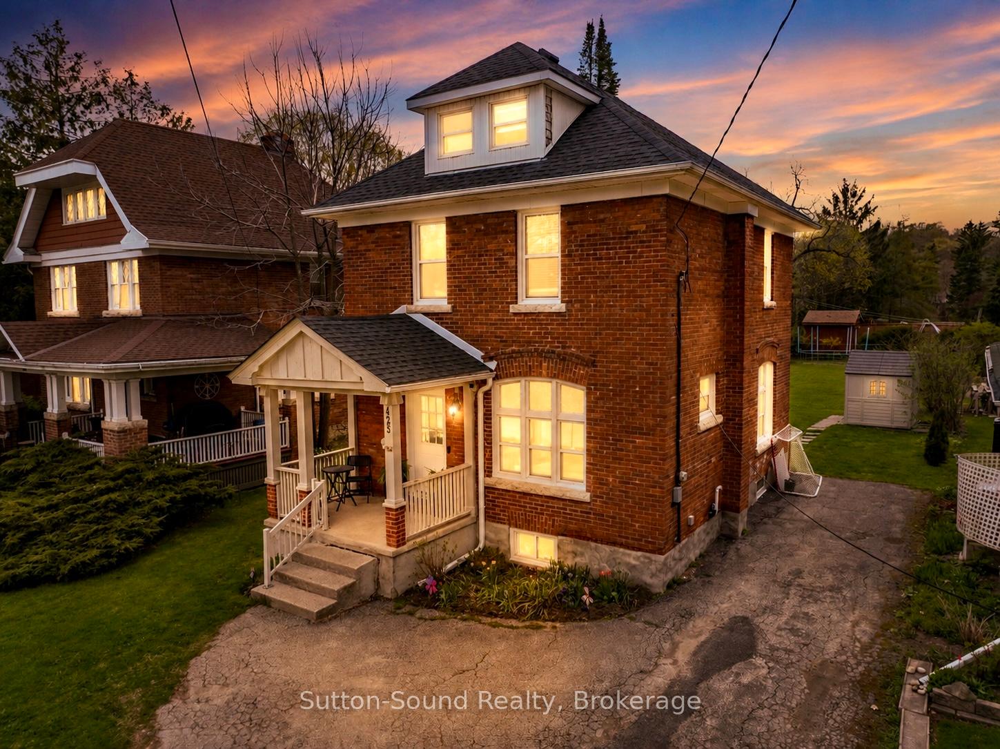 425 2nd Avenue E, Owen Sound, ON N4K 2G2