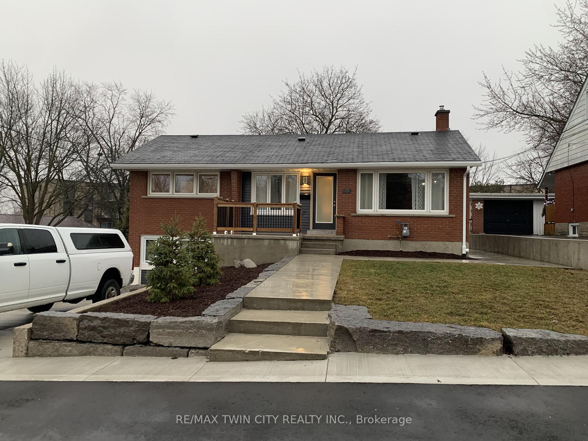 19 Hamel Avenue, Waterloo, ON N2K 1M6