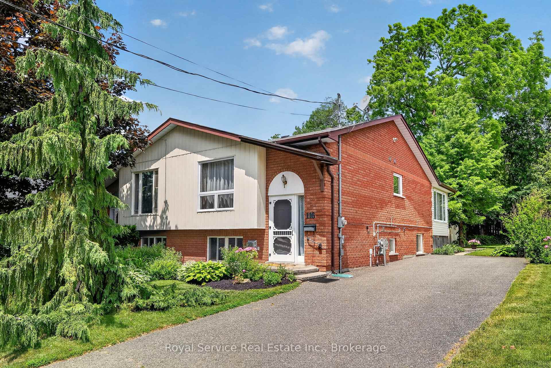 116 James Street E, Cobourg, ON K9A 1H3