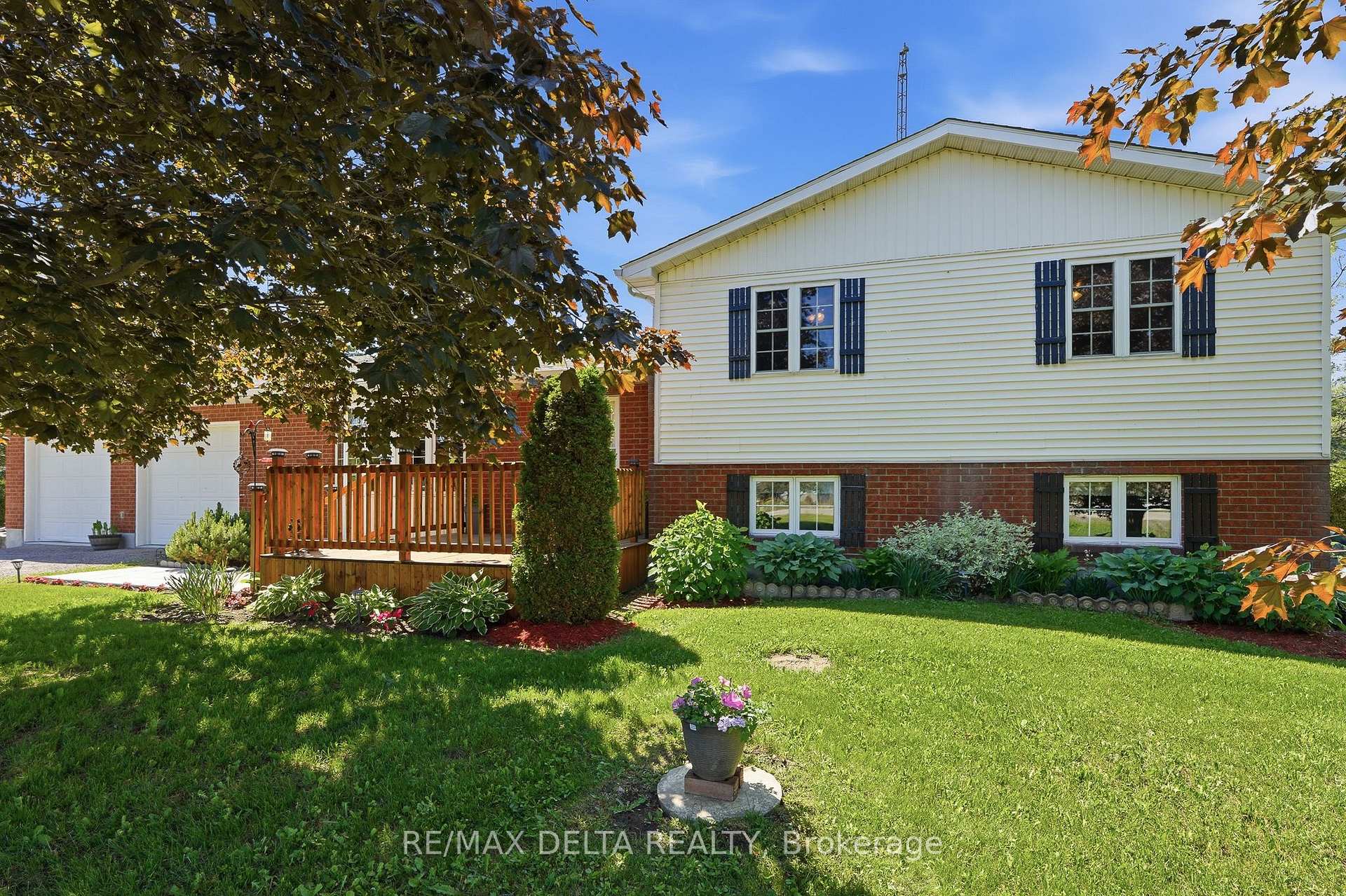 1051 Aberdeen Road W, Champlain, ON K0B 1R0