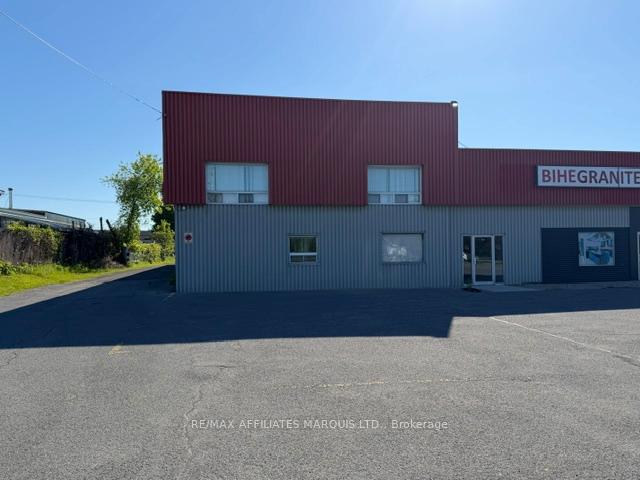 1397 Rosemount Avenue, Cornwall, ON K6J 3E5