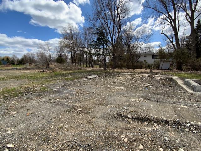 20918 South Service Road, South Glengarry, ON K0C 1N0