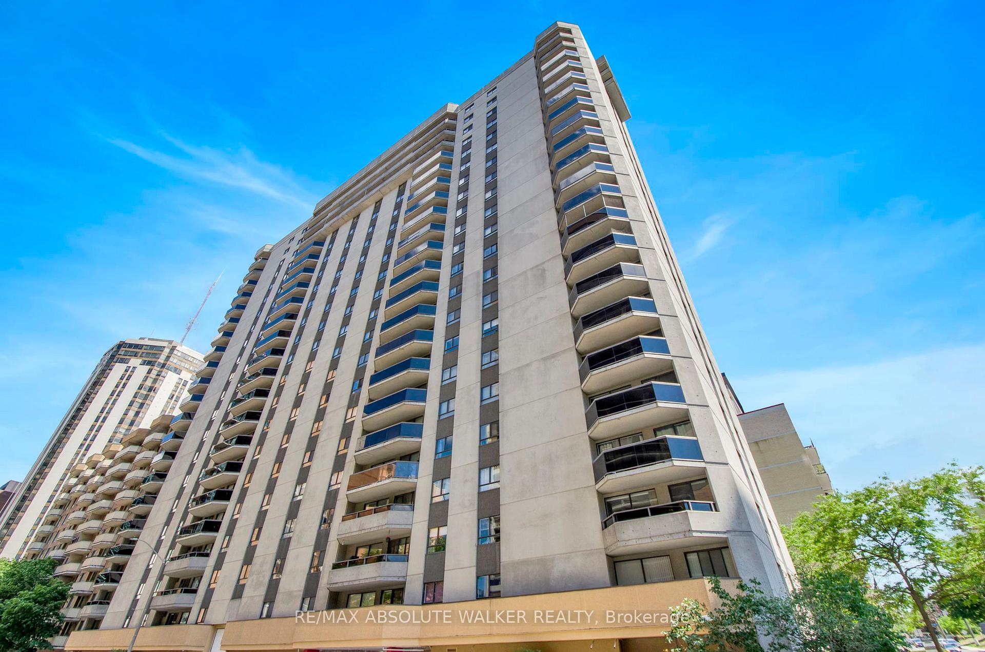 470 Laurier Avenue W 201, Ottawa Centre, ON K1R 7W9