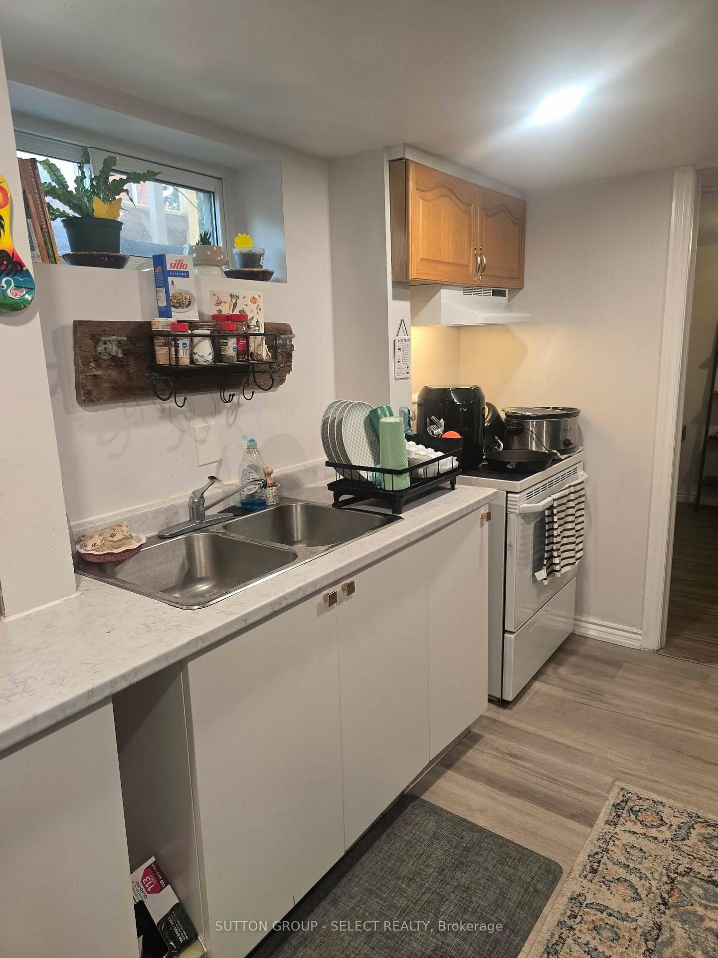 566 Chester Street, London South, ON N6C 2J9