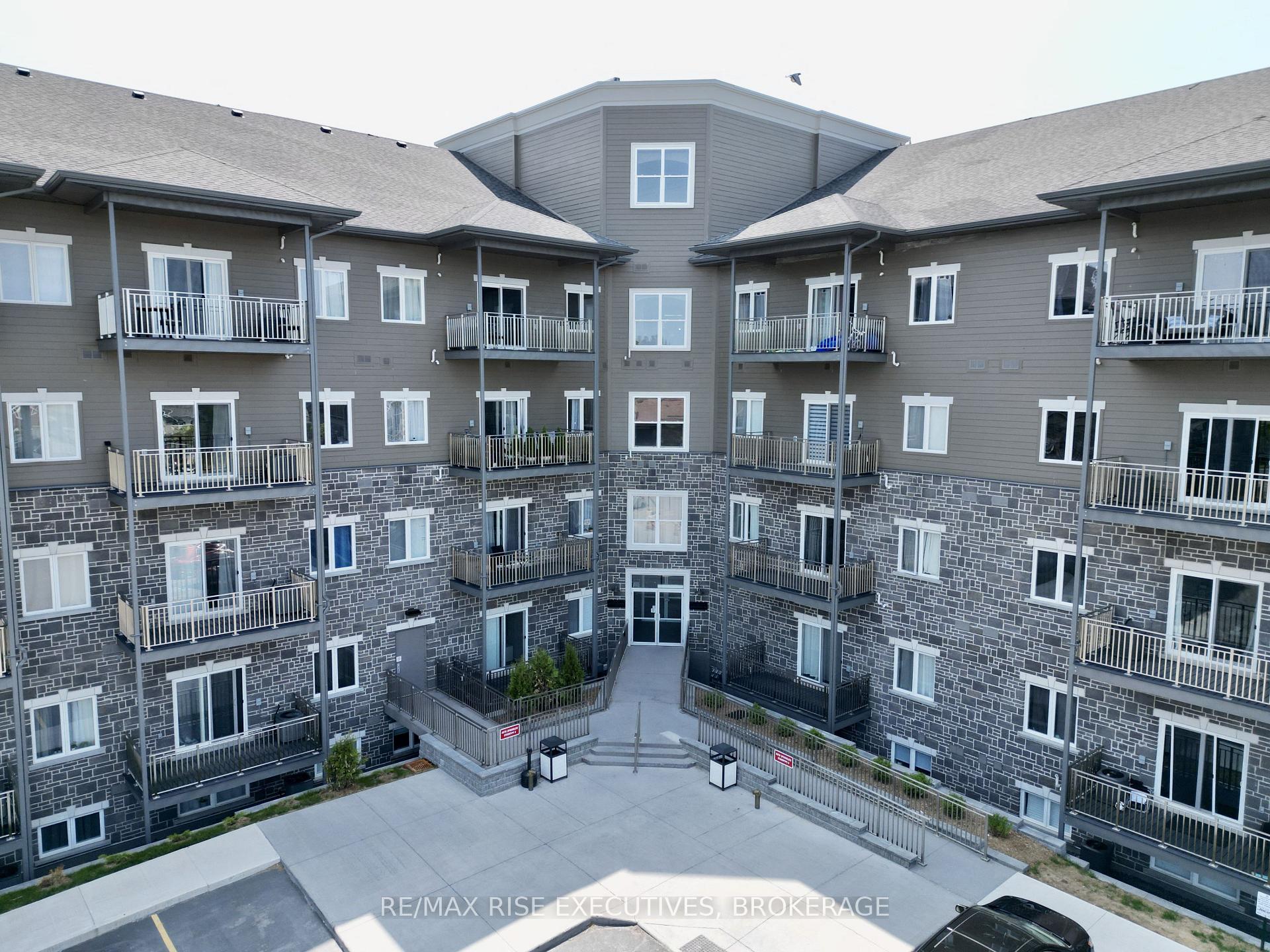 847 Development Drive 307, Kingston, ON K7M 4W6