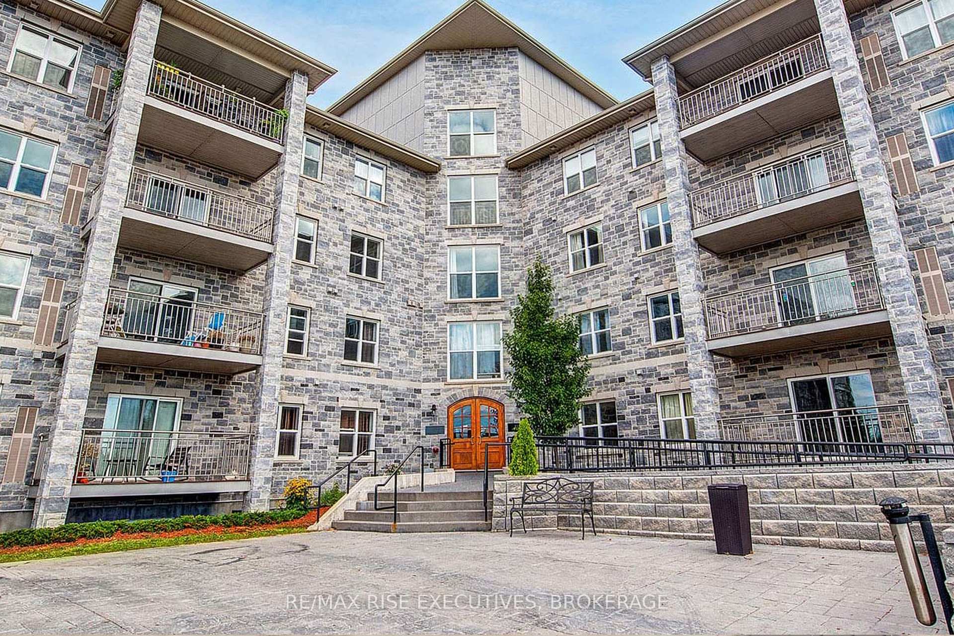 539 Armstrong Road 516, Kingston, ON K7M 0C6