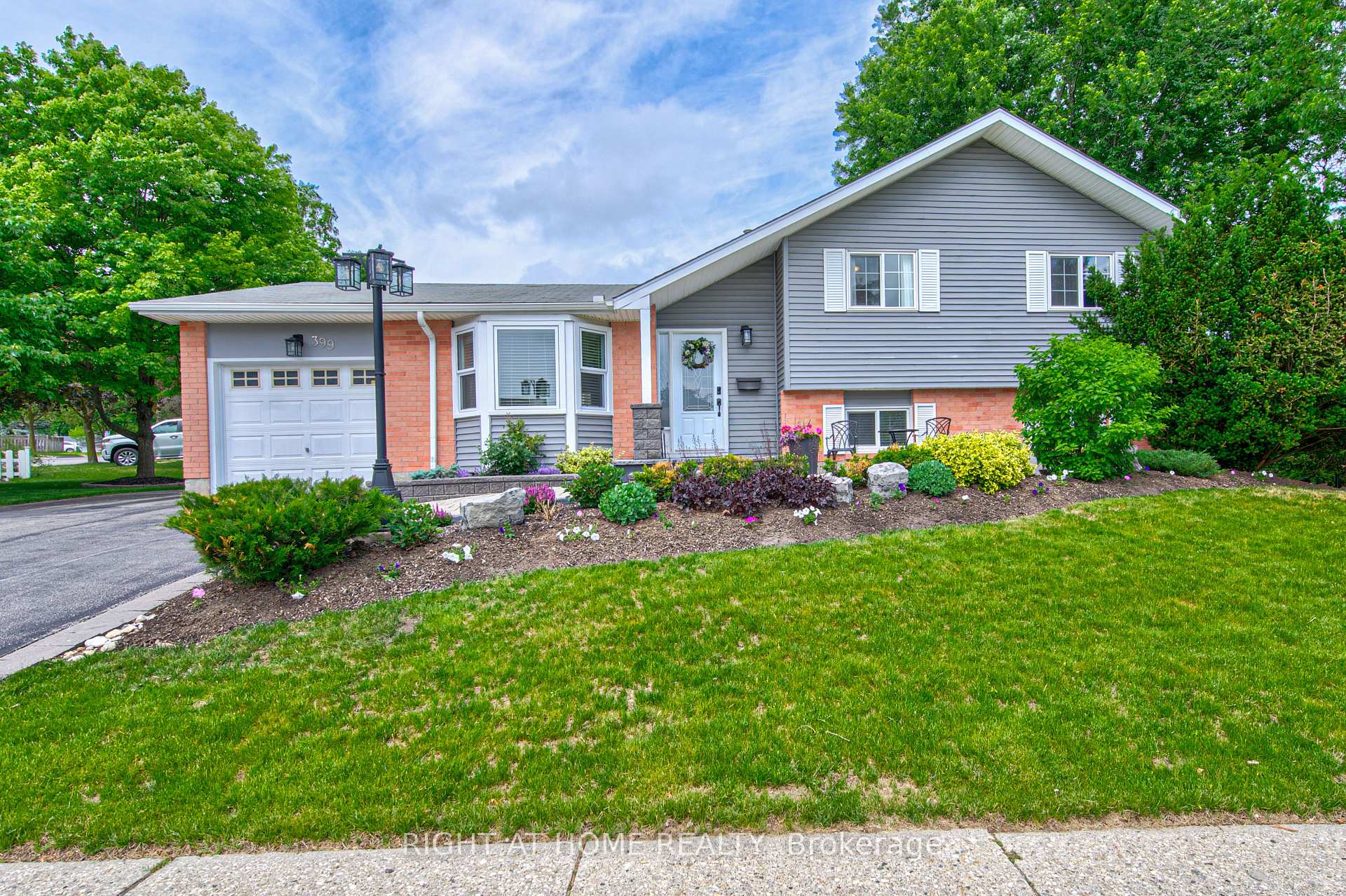 399 Grand River Boulevard, Kitchener, ON N2A 3J2