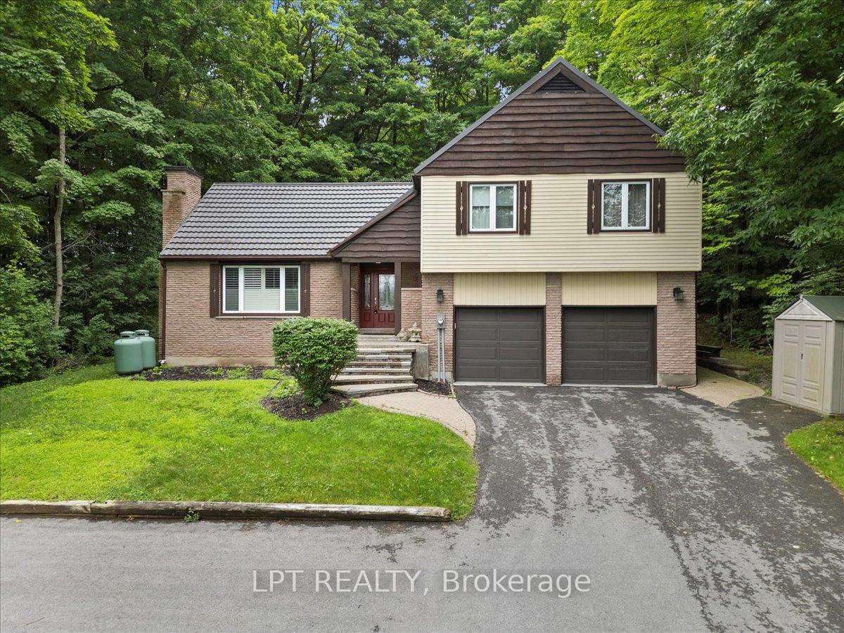 1432 Wallbridge Loyalist Road, Quinte West, ON K8N 4Z5