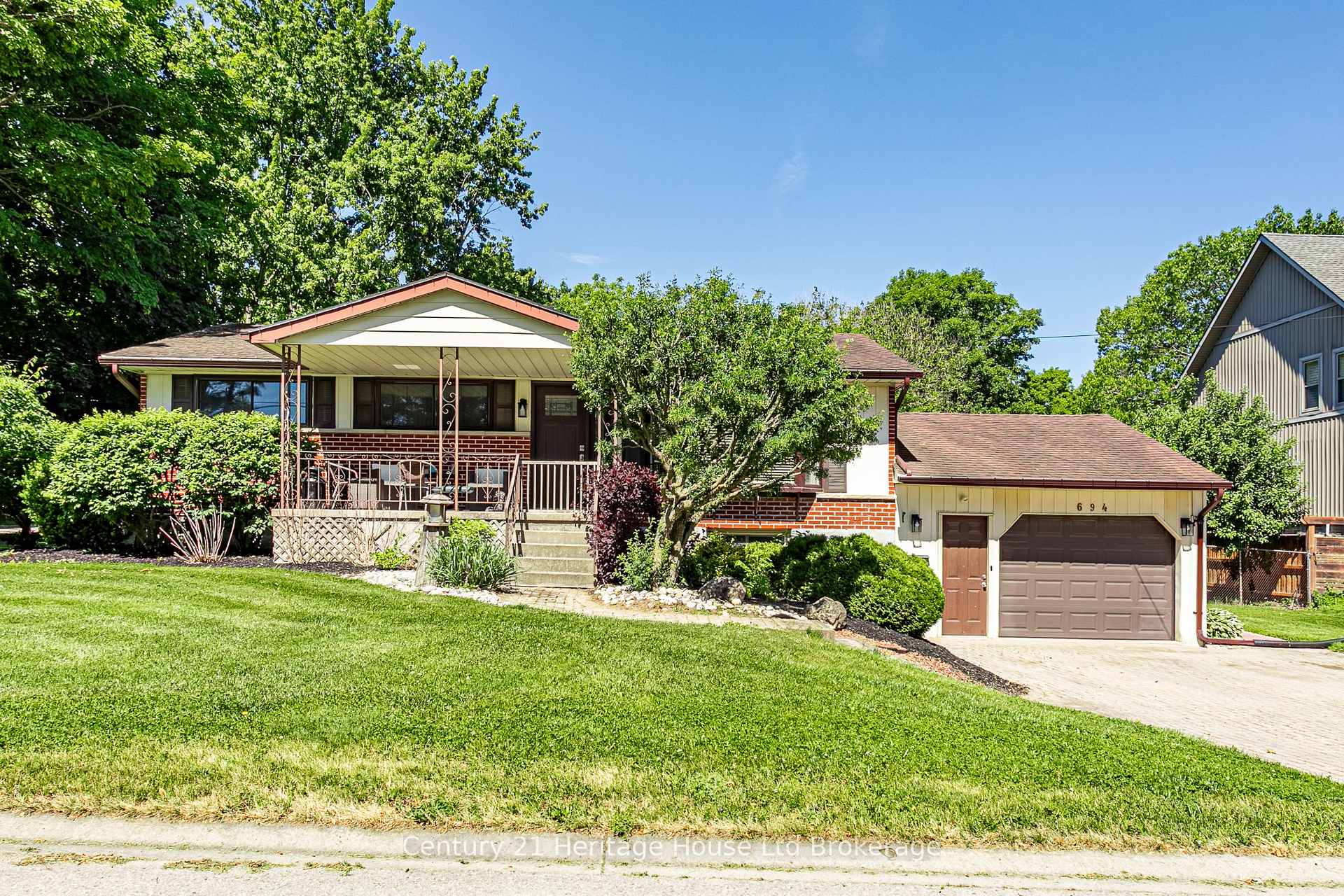 694 Queen Street, East Zorra-Tavistock, ON N0J 1M0