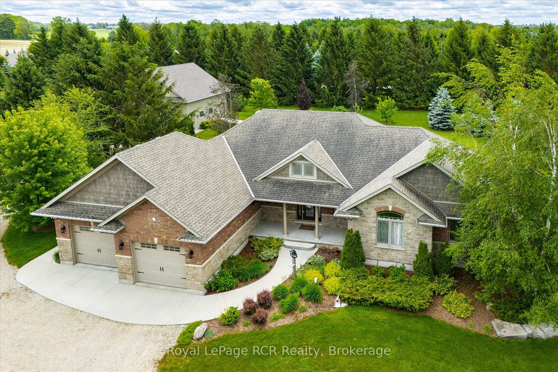 104 Harris Crescent, Southgate, ON N0G 2L0